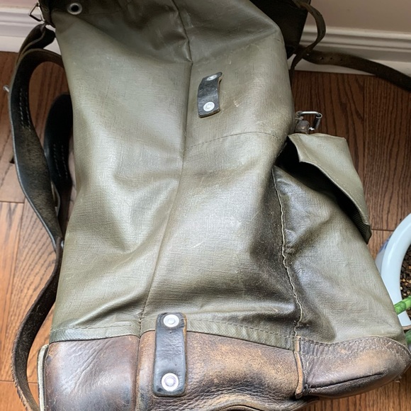 🔥HP🔥Vintage HIKING Back Pack with Leather Back and Shoulder Straps - Picture 9 of 15